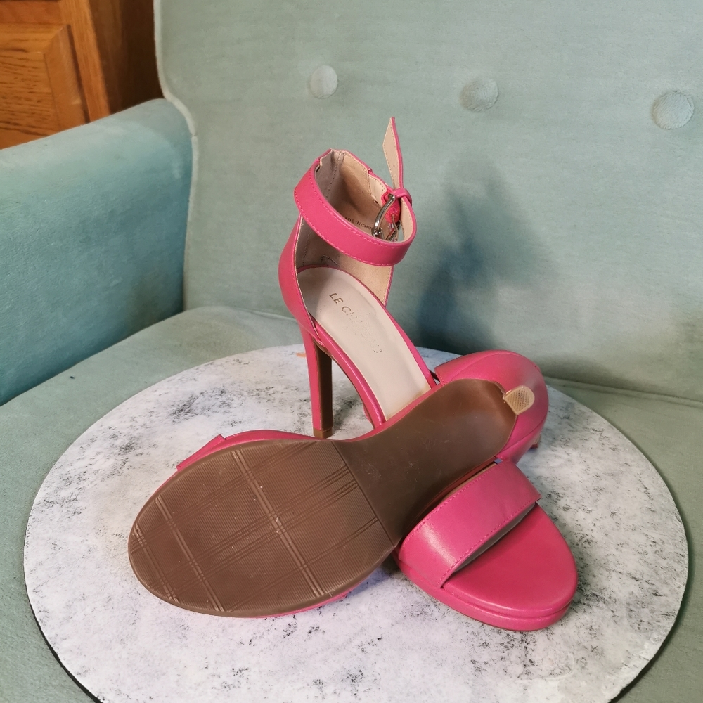 Pink heels - Picture 3 of 3